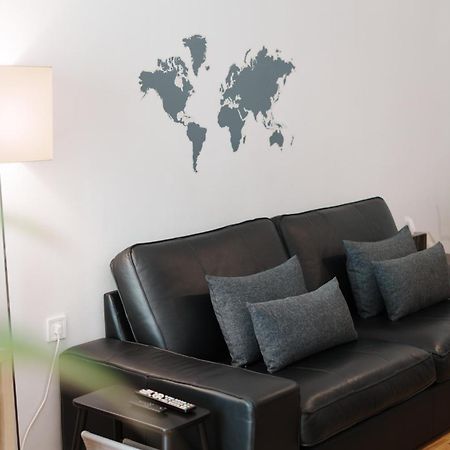 Spacious 82 M2 Two Bedroom Classy Apartment Near City Center Szaloniki Kültér fotó