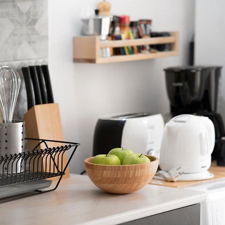 Spacious 82 M2 Two Bedroom Classy Apartment Near City Center Szaloniki Kültér fotó