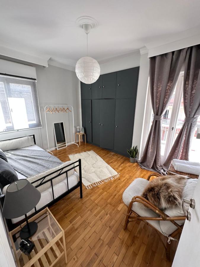 Spacious 82 M2 Two Bedroom Classy Apartment Near City Center Szaloniki Kültér fotó