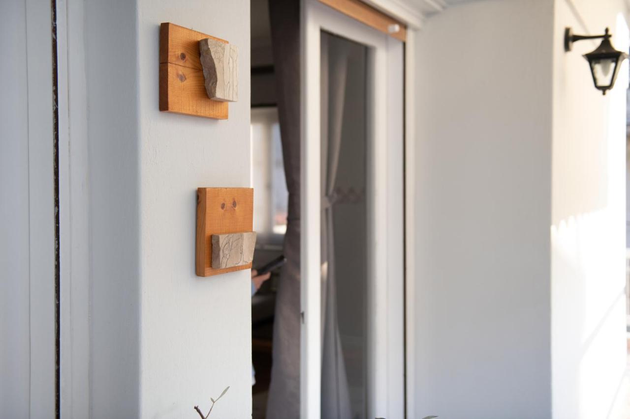 Spacious 82 M2 Two Bedroom Classy Apartment Near City Center Szaloniki Kültér fotó